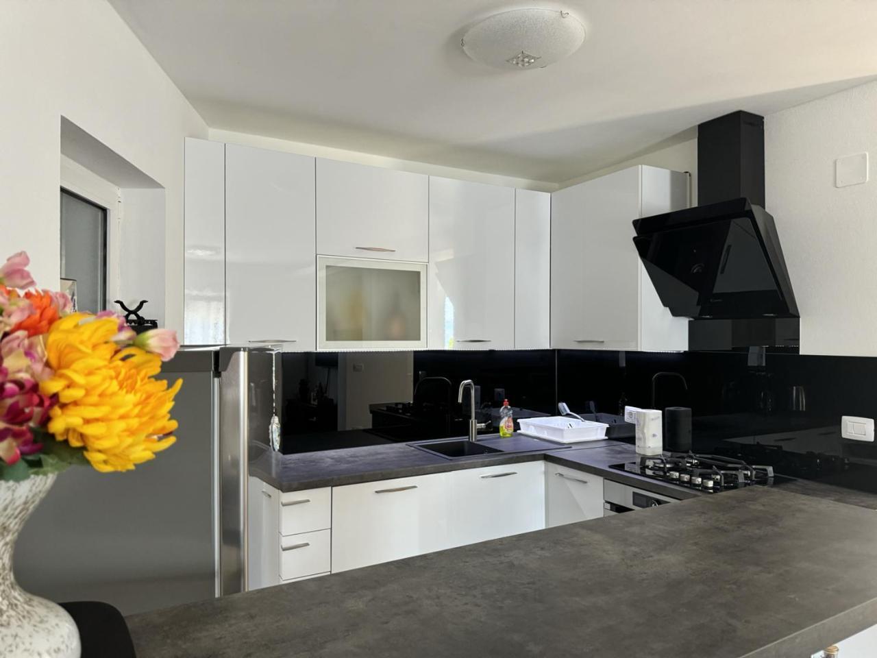 Heart Of Stone Apartment Tulisevica Exterior foto